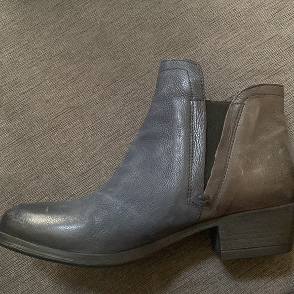 NWOT Miz Mooz Booties size 9 NWOT - Picture 7 of 10